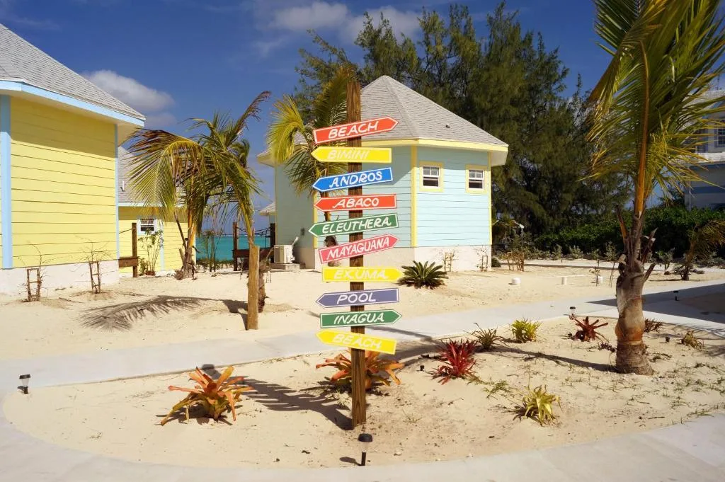 Paradise Bay Bahamas: another view