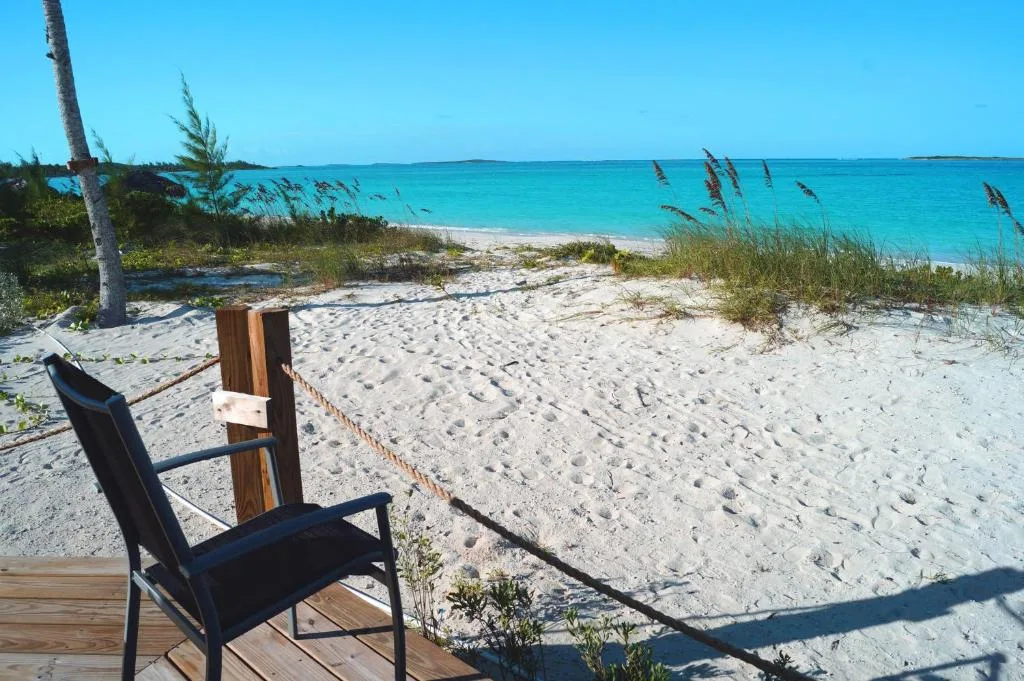 Paradise Bay Bahamas: another view